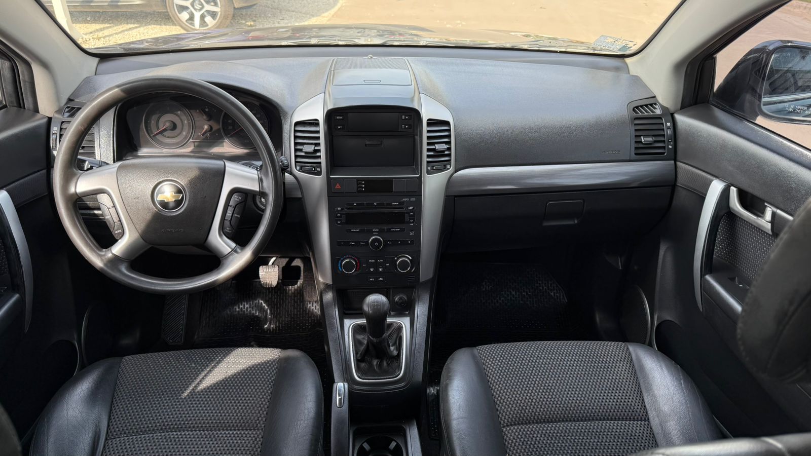 CHEVROLET - CAPTIVA LT 2.0  - MANUAL - 2011